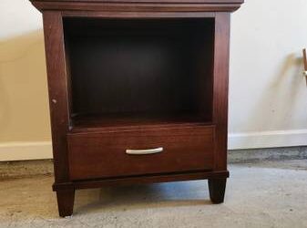 Small table (Buford)