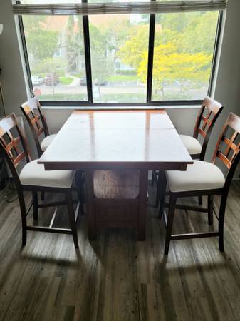 Dining Table Set (Fort Lauderdale)