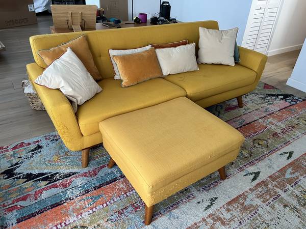 Free Modway Engage Mid-Century Modern Upholstered Fabric Sofa