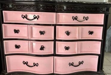 Disney Princess Fairytale 8 drawer dresser (Kissimmee)