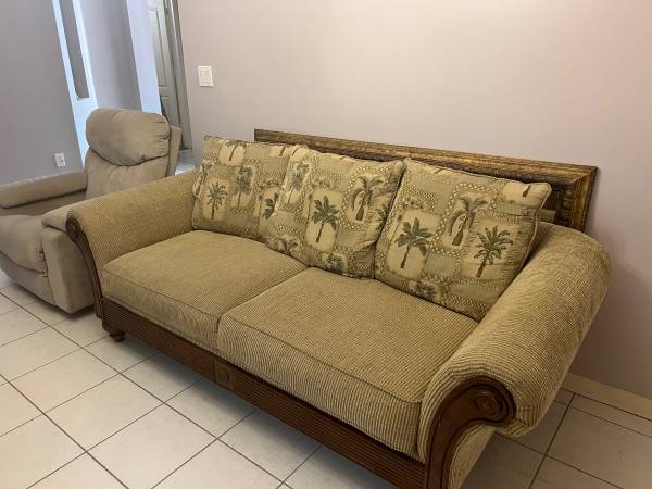 Big couch, Lazy boy recliner and solid wood table (West kendall)