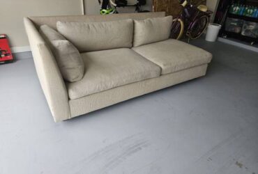 Free Couch (Rosharon)
