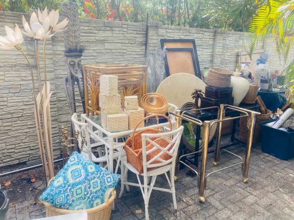 Great items, bamboo, wicker, fine dishes, glass tops (Fort Lauderdale)