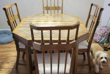 Table 4 chairs (Melbourne)