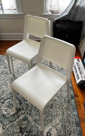IKEA plastic chairs (Astoria)