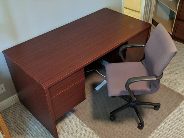 Large Mahogany Wood Desk, Chair & Mat (Abacoa, Jupiter)