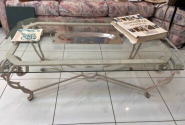Free coffee table (Delray Beach)