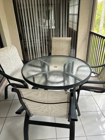 Patio furniture (Boca Raton)