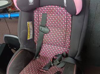 Cosco Baby Car Seat – FREE (Orlando)