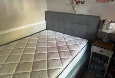 FULL SIZE BED & MATTRESS (USED/FREE)