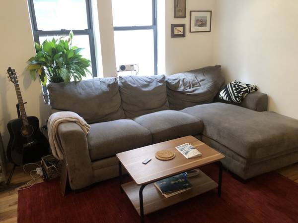 Free couch (Kensington)