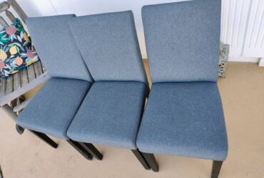 Free Dining Chairs (3) (Elfers) TAMPA