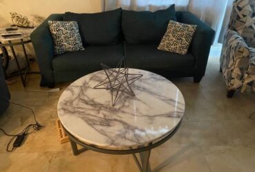 Couch, coffee table n end table (Oakland Park)