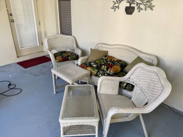 Free furniture and other random things (Westchase)