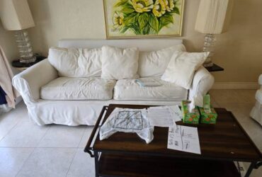Free furniture (Palm Beach)