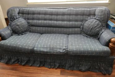Free Bed Sofa, futon (near Montrose)