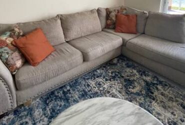 Free sofa sets (Pembroke Pines)