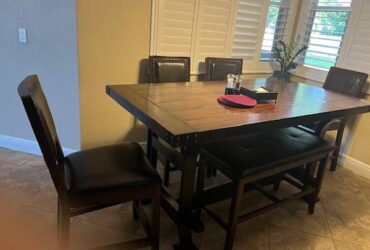 table and 4 chair FREE