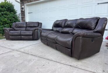 Free Couches – Must Go ASAP (University Area)