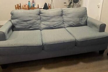 Raymour & Flanigan Light Blue Couch (FREE) (Crown Heights)