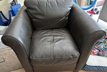 Macy’s leather armchair (Arverne)